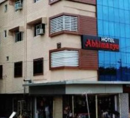 Hotel Abhimanyu Pachmarhī Екстериор снимка