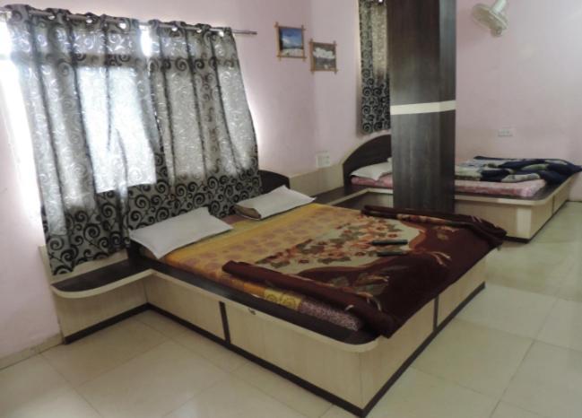 Hotel Abhimanyu Pachmarhī Екстериор снимка